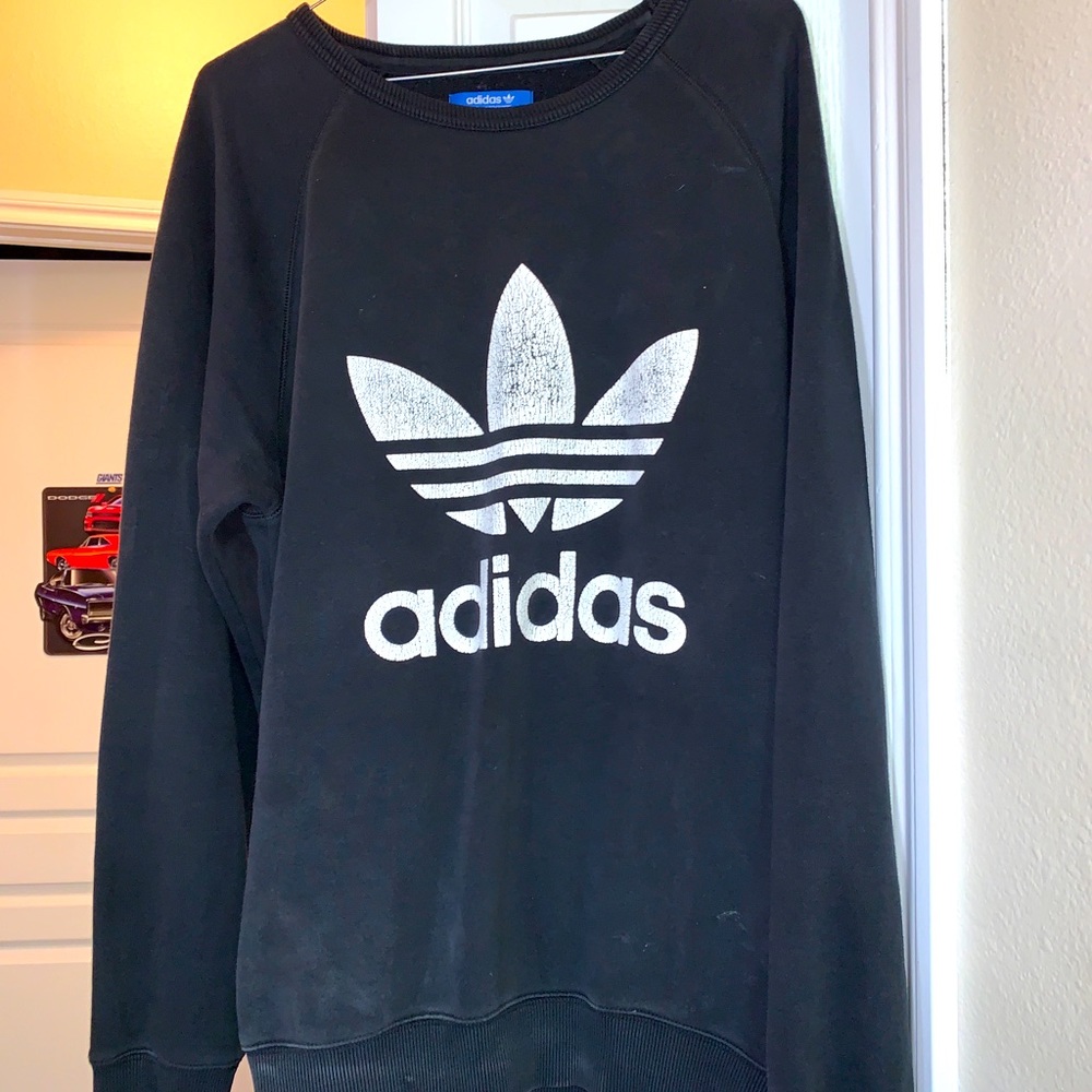Adidas womens sweater sz lrg 🔥